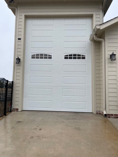 Amarr Hillcrest White Garage Doors00001