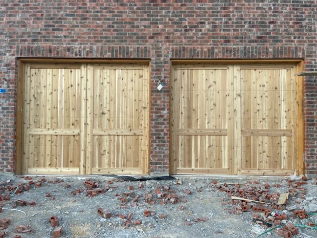 9x8 cedar carriage style garage doors 4